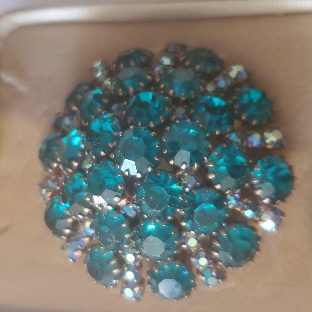 Wiss and Lambert Vintage pin